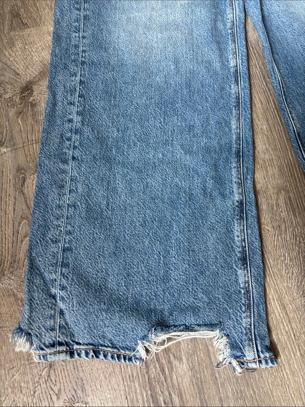 American Eagle Super High-Rise Baggy Wide Leg Jeans Medium Blue Denim Size 14 - Picture 4 of 11